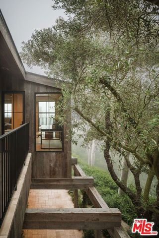 3655 Mcanany Way, Malibu, CA 90265