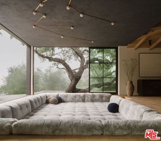 3655 Mcanany Way, Malibu, CA 90265