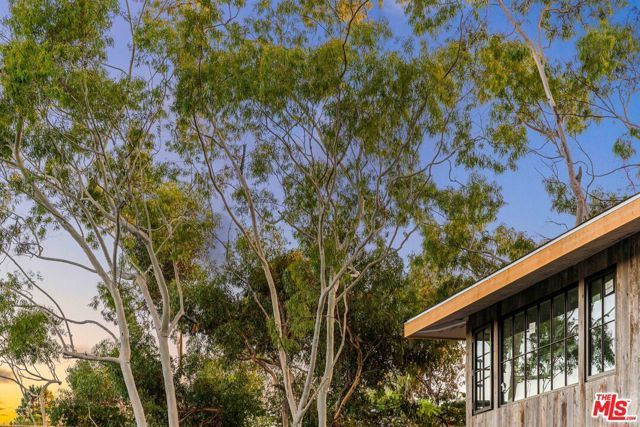 3655 Mcanany Way, Malibu, CA 90265