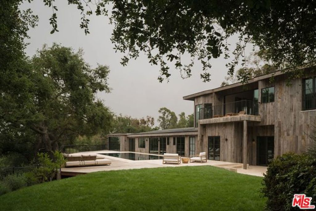 3655 Mcanany Way, Malibu, CA 90265