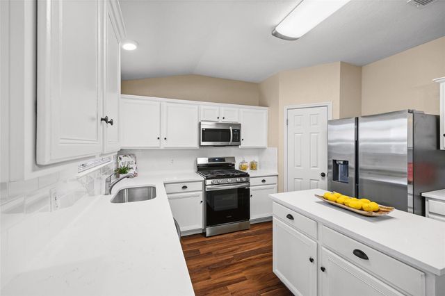 161 Britni LOOP, Kyle, TX 78640