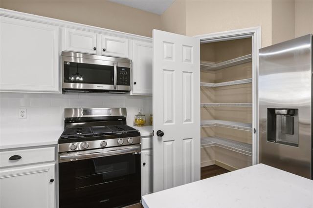 161 Britni LOOP, Kyle, TX 78640