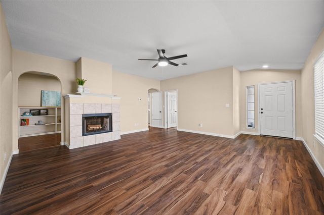 161 Britni LOOP, Kyle, TX 78640
