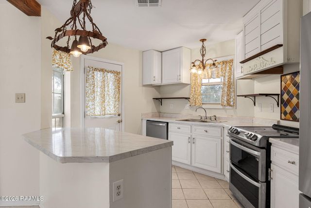 108 Lamas Circle, Lafayette, LA 70506