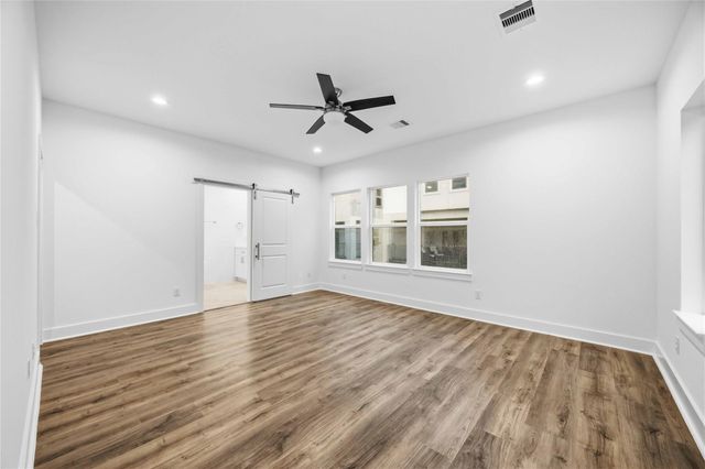 1106 Paul Quinn Street E, Houston, TX 77091