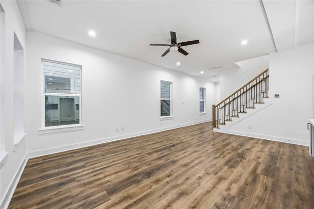 1106 Paul Quinn Street E, Houston, TX 77091