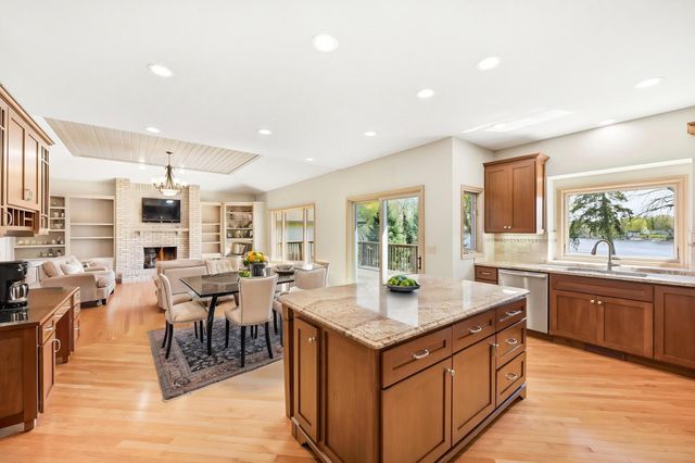 3542 Mississippi Drive NW, Coon Rapids, MN 55433