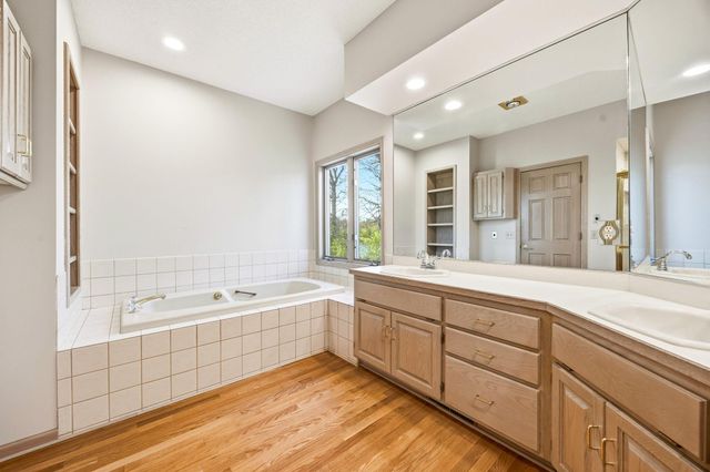 3542 Mississippi Drive NW, Coon Rapids, MN 55433