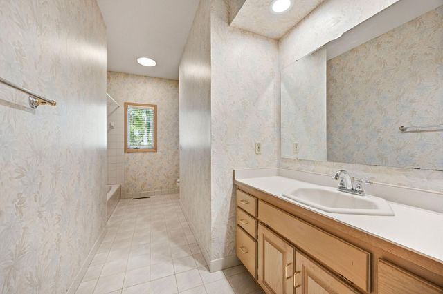 3542 Mississippi Drive NW, Coon Rapids, MN 55433