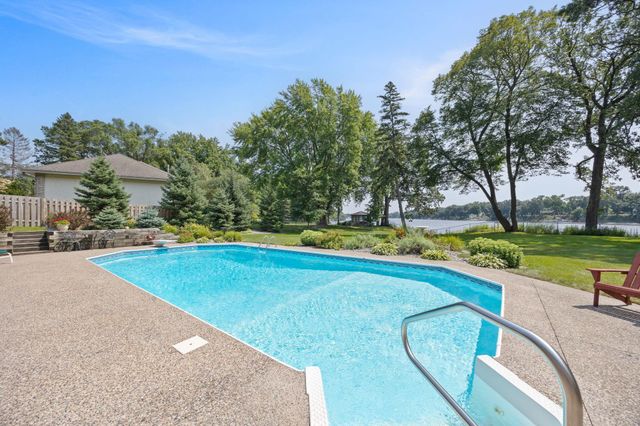 3542 Mississippi Drive NW, Coon Rapids, MN 55433