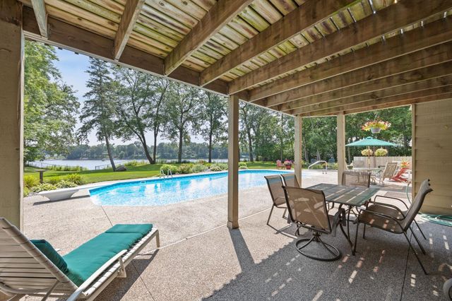 3542 Mississippi Drive NW, Coon Rapids, MN 55433