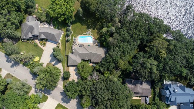 3542 Mississippi Drive NW, Coon Rapids, MN 55433