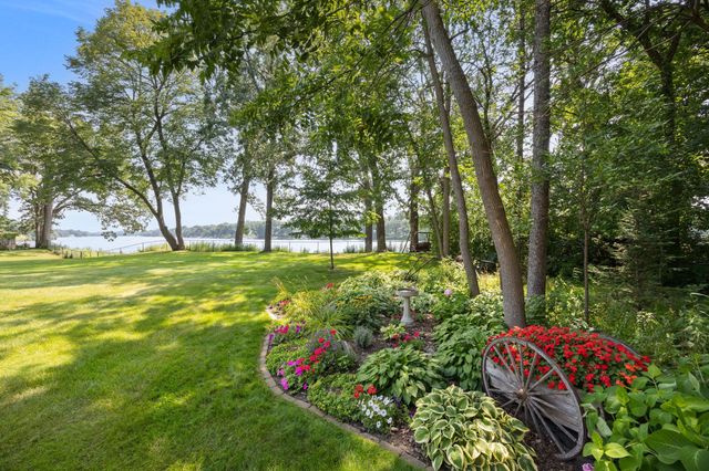 3542 Mississippi Drive NW, Coon Rapids, MN 55433