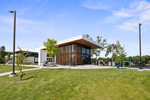 3542 Mississippi Drive NW, Coon Rapids, MN 55433