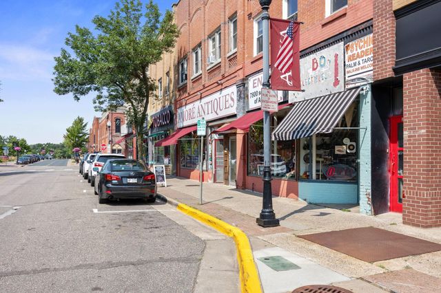 3542 Mississippi Drive NW, Coon Rapids, MN 55433