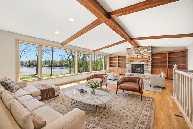 3542 Mississippi Drive NW, Coon Rapids, MN 55433