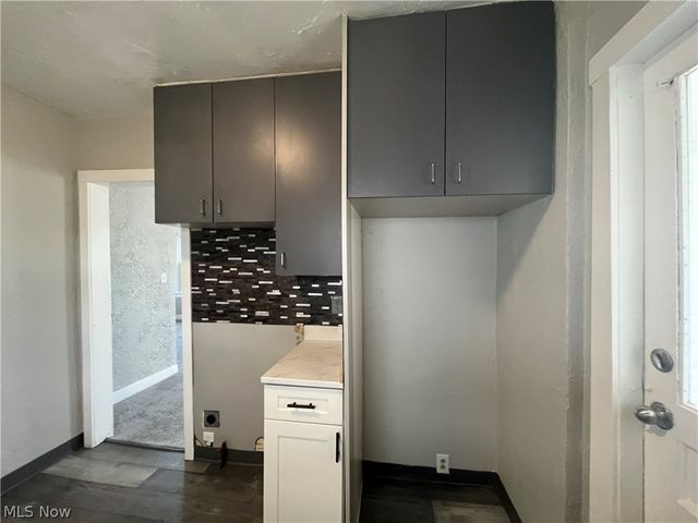 10914 Oliver Road, Cleveland, OH 44111