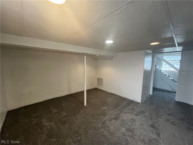 10914 Oliver Road, Cleveland, OH 44111