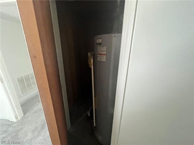 10914 Oliver Road, Cleveland, OH 44111