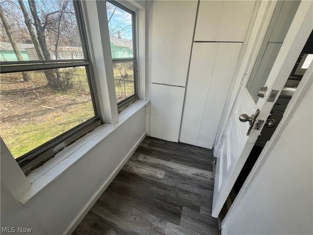 10914 Oliver Road, Cleveland, OH 44111