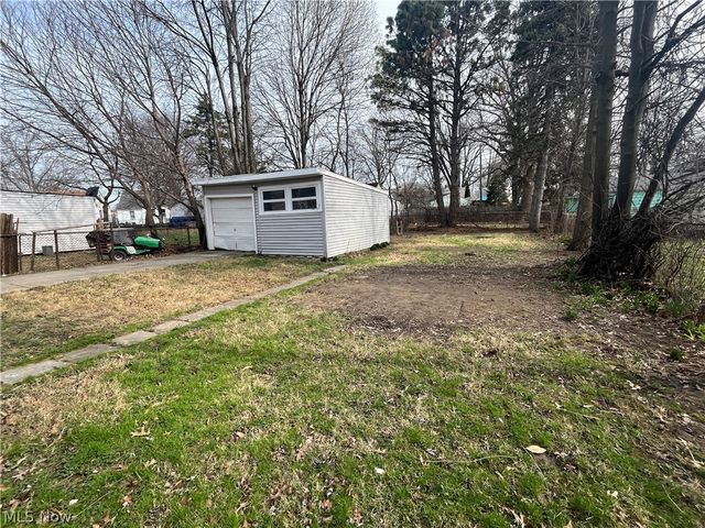 10914 Oliver Road, Cleveland, OH 44111