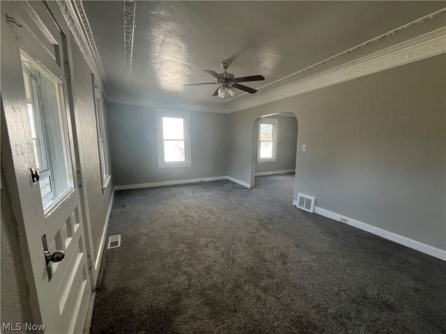 10914 Oliver Road, Cleveland, OH 44111