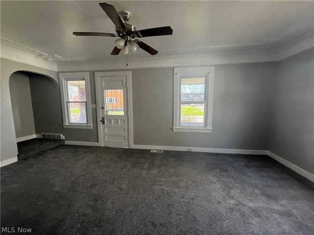 10914 Oliver Road, Cleveland, OH 44111