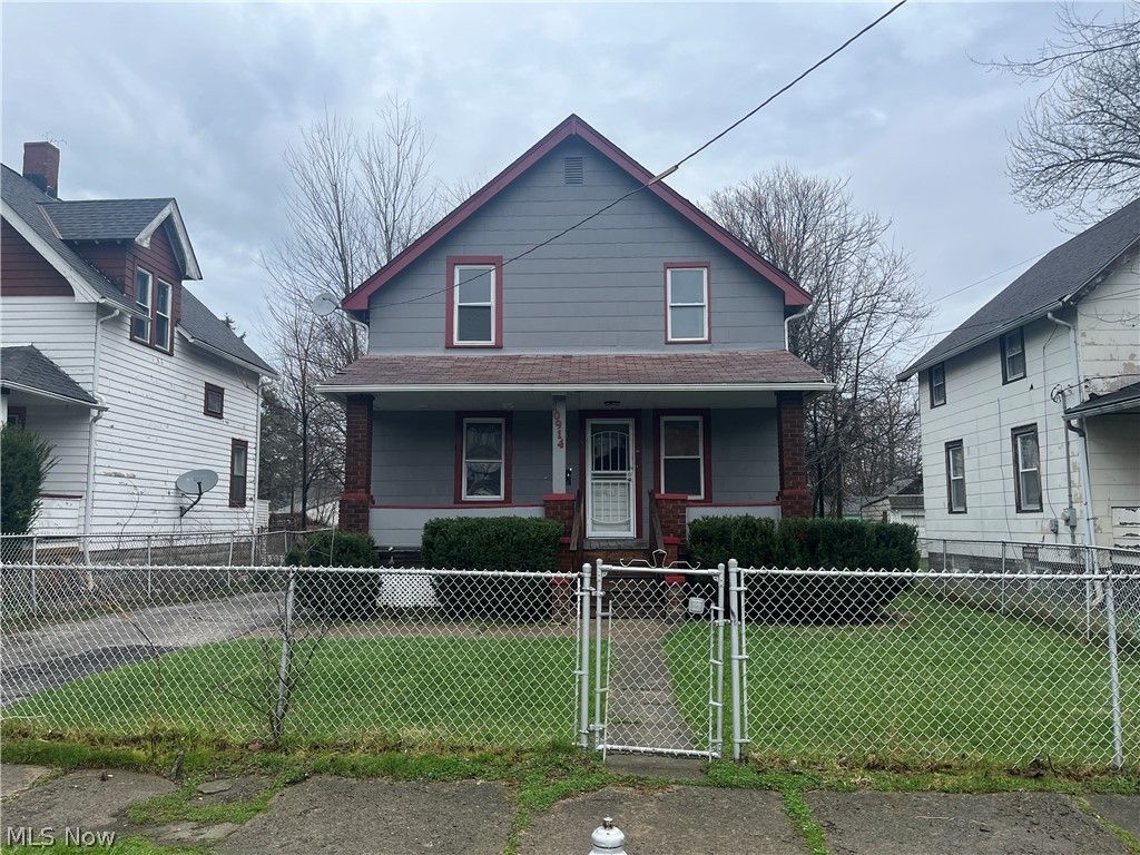 10914 Oliver Road, Cleveland, OH 44111