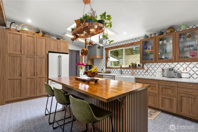 9342 Phillips Road SE, Port Orchard, WA 98367
