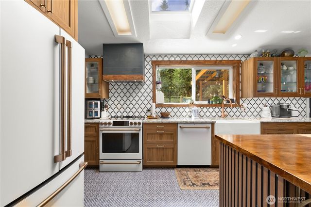 9342 Phillips Road SE, Port Orchard, WA 98367
