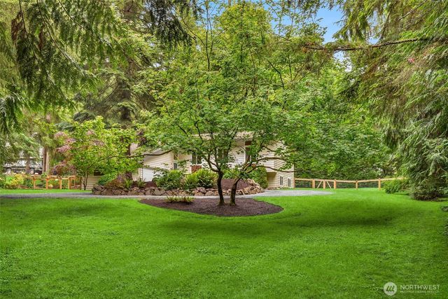 19122 181st Avenue NE, Woodinville, WA 98077