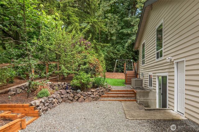 19122 181st Avenue NE, Woodinville, WA 98077