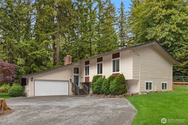 19122 181st Avenue NE, Woodinville, WA 98077