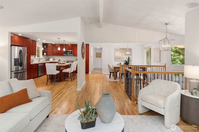 19122 181st Avenue NE, Woodinville, WA 98077