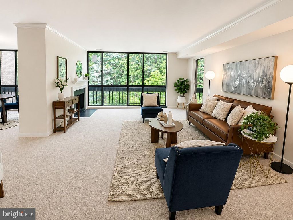 Image 13 of property listing at 4970 SENTINEL DR #11-405, Bethesda, MD 20816