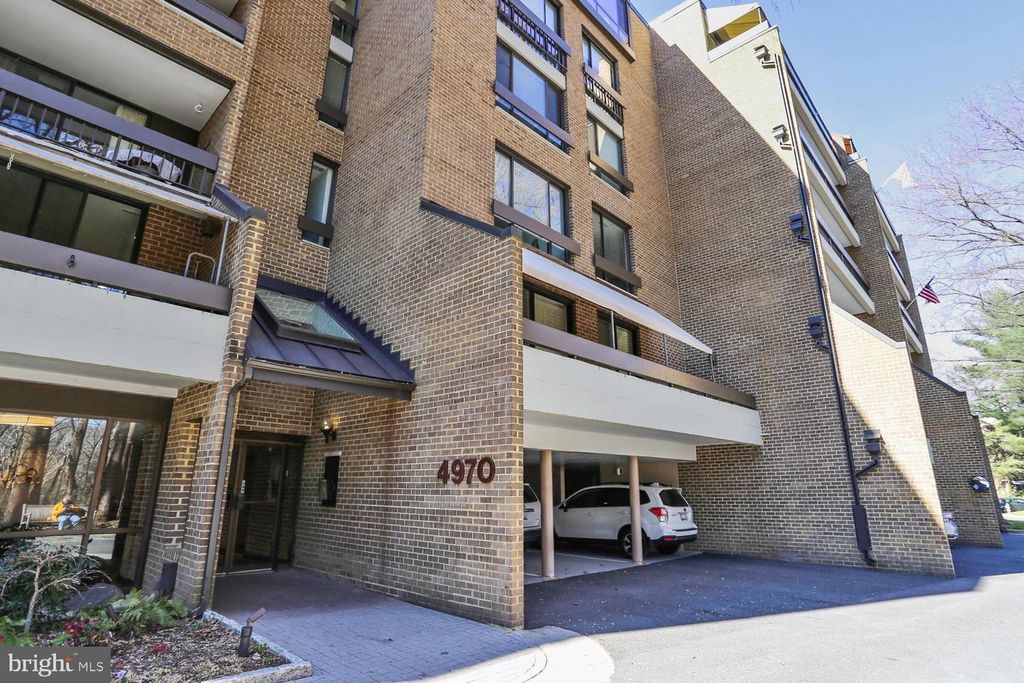 Image 42 of property listing at 4970 SENTINEL DR #11-405, Bethesda, MD 20816