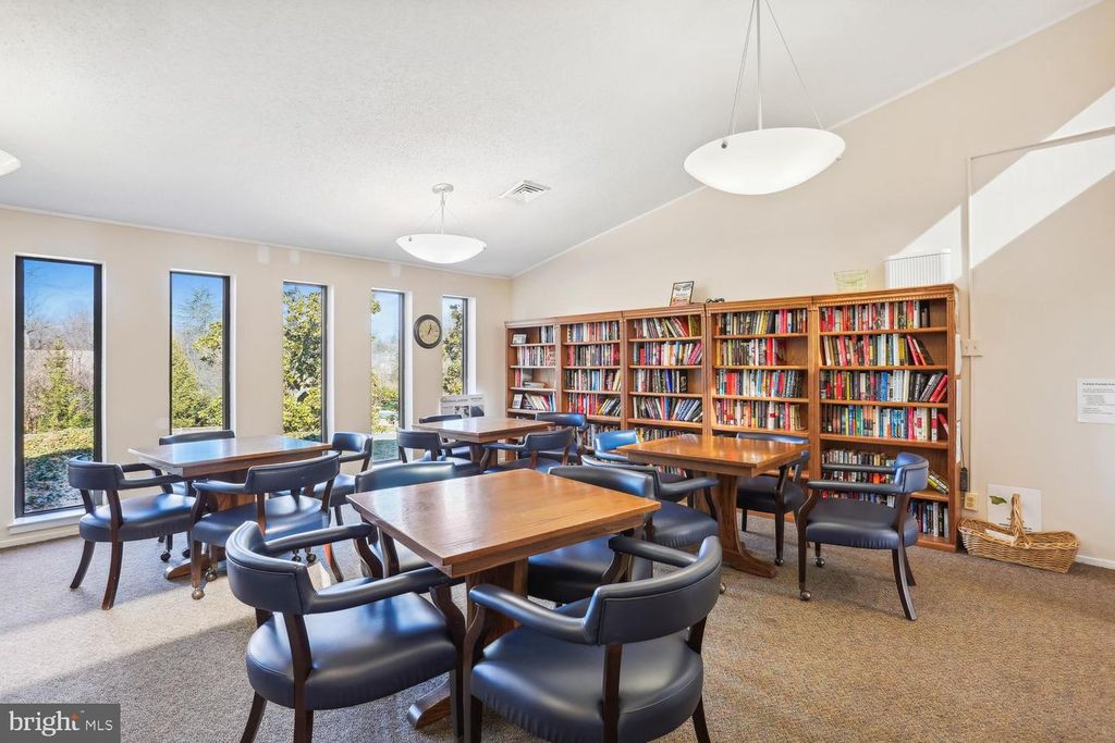 Image 56 of property listing at 4970 SENTINEL DR #11-405, Bethesda, MD 20816