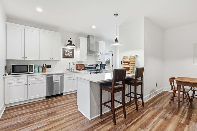 1006 Frost Ave, Driftwood, TX 78619
