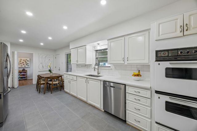 8811 Rolling Rock Lane, Dallas, TX 75238