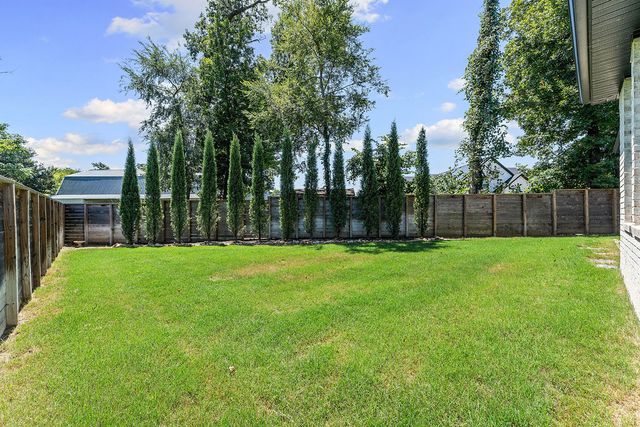 109 SW Autumn Hills Road, Bentonville, AR 72712