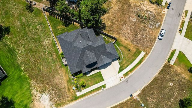 109 SW Autumn Hills Road, Bentonville, AR 72712