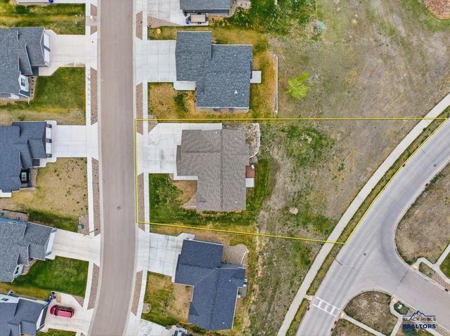 3120 CAYMUS DR, Rapid City, SD 57703