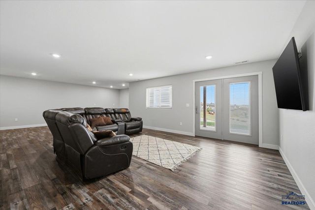 3120 CAYMUS DR, Rapid City, SD 57703