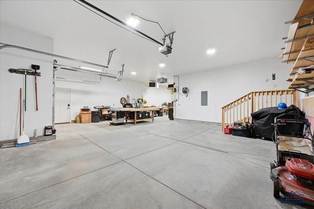 3120 CAYMUS DR, Rapid City, SD 57703