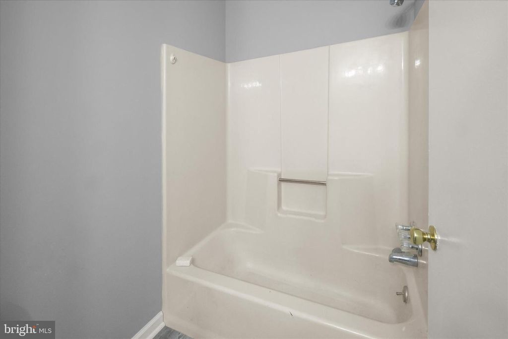 Image 26 of property listing at 3005 BRAMBLEWOOD CT, Waldorf, MD 20603