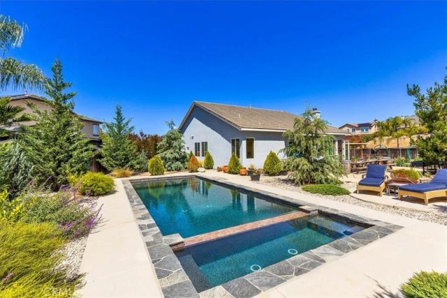 30614 N Gate, Murrieta, CA 92563