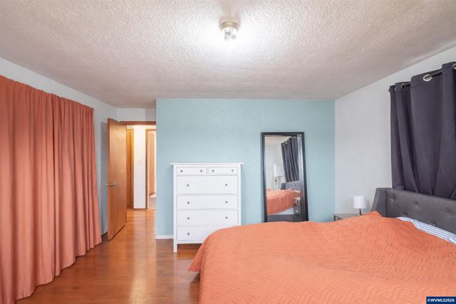 2420 Pine Ln SE, Albany, OR 97322