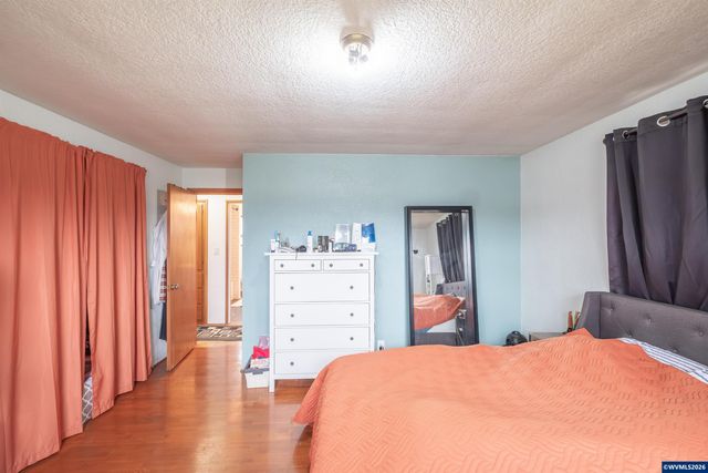 2420 Pine Ln SE, Albany, OR 97322