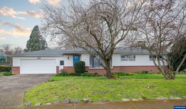 2420 Pine Ln SE, Albany, OR 97322