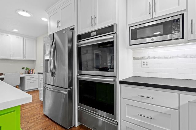 5325 Shepard Ave, Sacramento, CA 95819